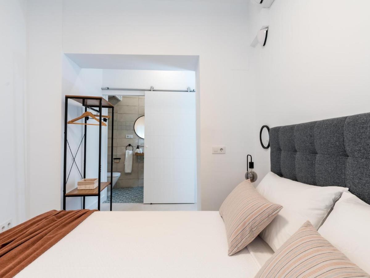 Unique Homes La Juderia Parking & Jacuzzi セビリア エクステリア 写真